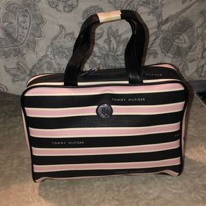 Tommy Hilfiger cosmetic bag